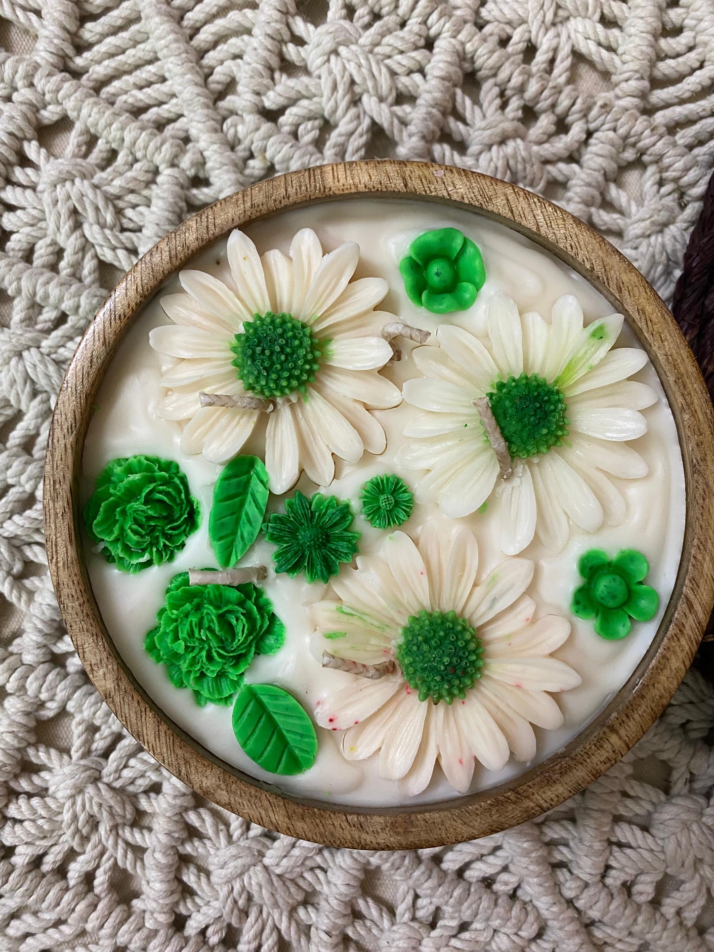 Lemongrass Wooden Bowl Candle – Handcrafted with Pure Soy Wax with Floral Design