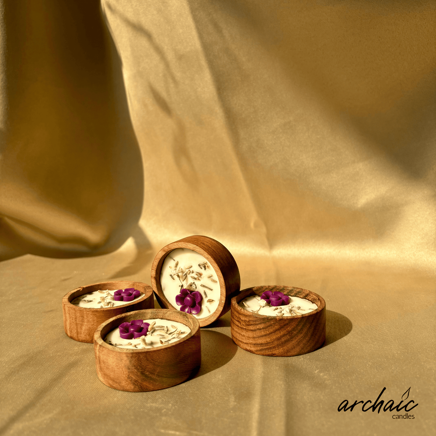 Wooden Small Circle Flower Scent candle | Blossom Glow| Pure soy wax candles