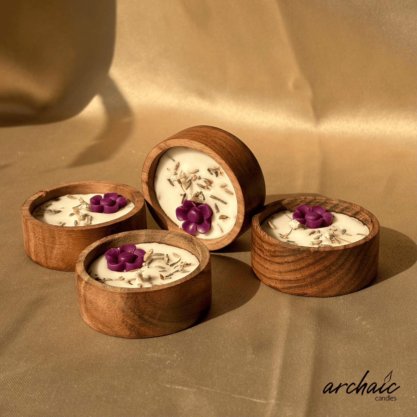 Wooden Small Circle Flower Scent candle | Blossom Glow| Pure soy wax candles