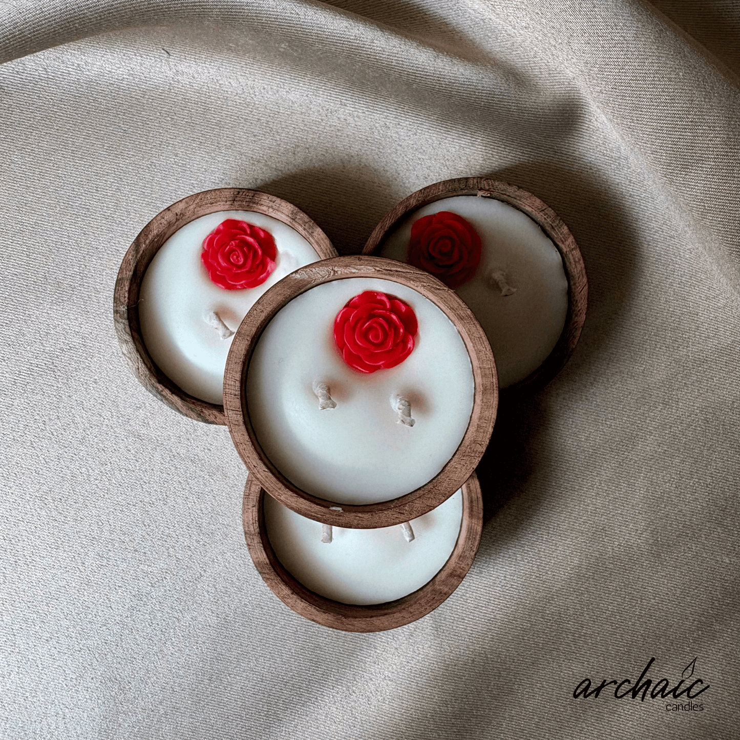 Wooden Small Circle Red Flower candle |Ruby Glow|Pure soy wax candles