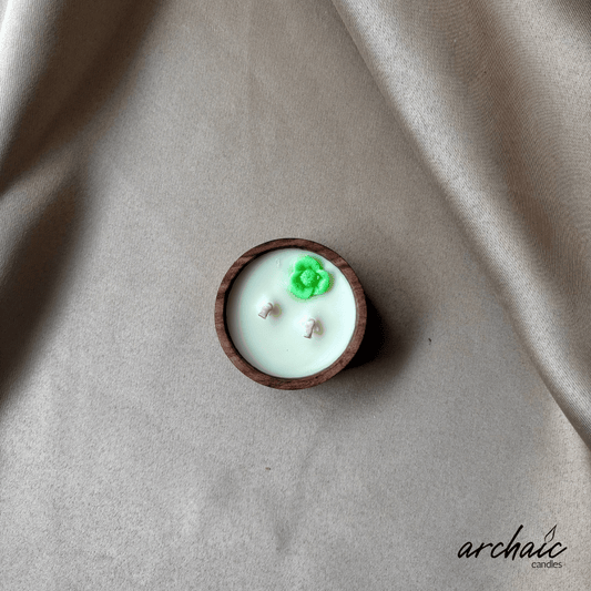 Wooden Small Circle Green Flower candle | Emerald Bloom| Pure soy wax candles