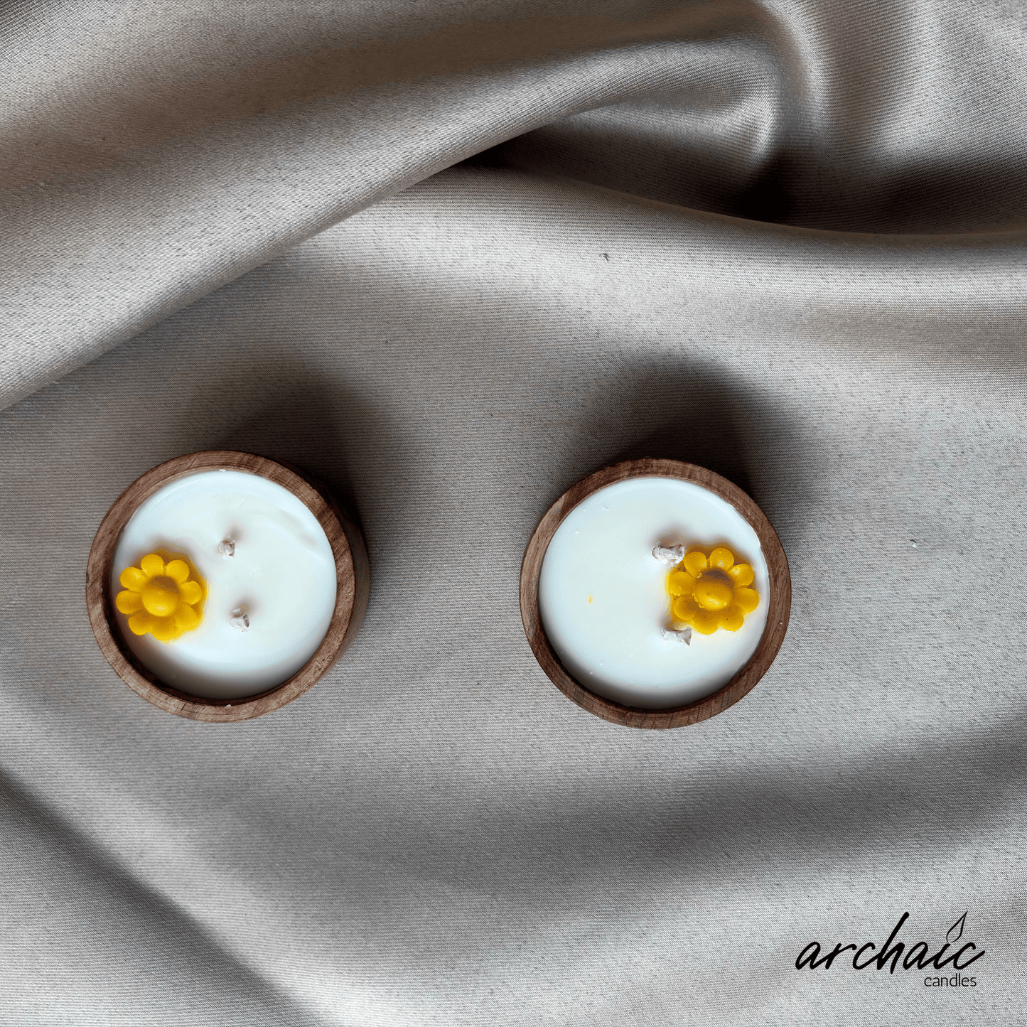 Wooden Small Circle Yellow Flower candle |Sunny Bloom| Pure soy wax candles