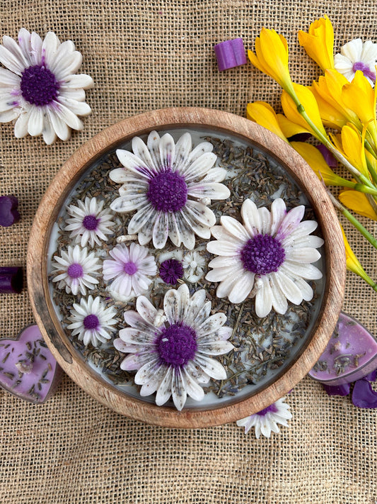 Lavender Bliss Wooden Bowl Candle – Handcrafted Soy Wax Floral Design