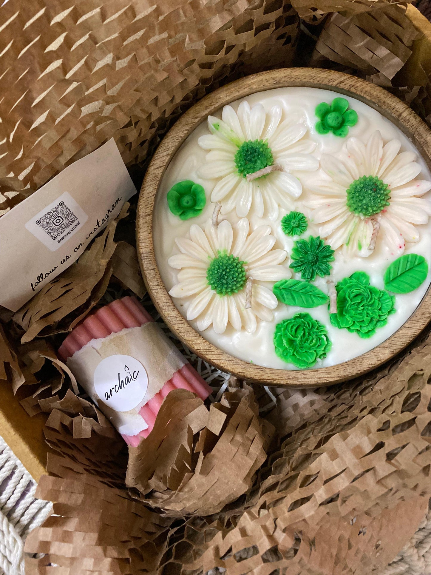 Lemongrass Wooden Bowl Candle – Handcrafted with Pure Soy Wax with Floral Design