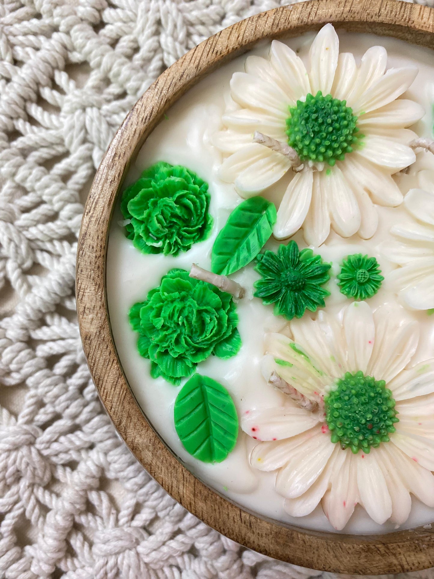 Lemongrass Wooden Bowl Candle – Handcrafted with Pure Soy Wax with Floral Design